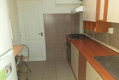 Garsonieră decomandată în Vitan - 4