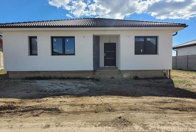 Casă cu 4 camere cu Teren 550 Mp în Lazuri - 7