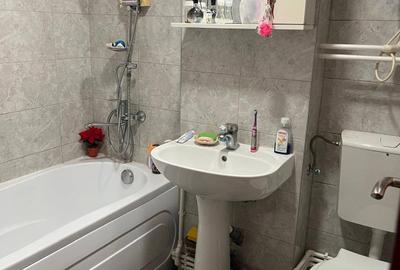 Apartament cu 4 camere in Micro 19 - 5