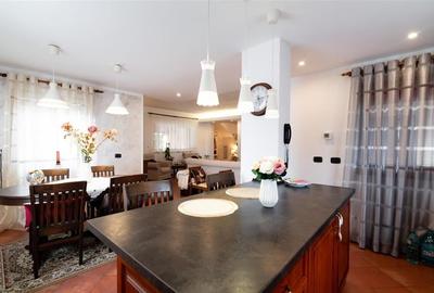 Vila formata din 4 apartamente in Cordau, zona President. - 15