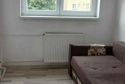 Apartament cu 3 camere semidecomandat în Central - 4