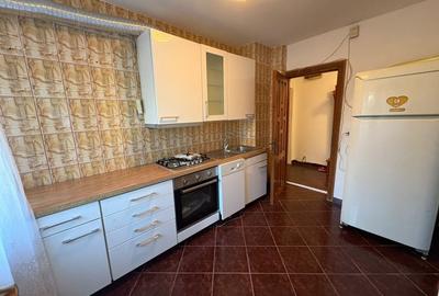 Apartament 3 camere, decomandat, 80 mp, Cartier 1 Mai, Zona Spitalul Nr. 1 - 7