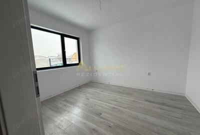 Casă cu 3 camere cu Teren 378 Mp în Berceni - 2