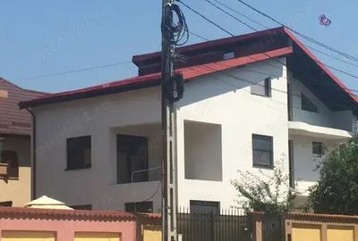 Casă cu 5 camere în Craiovița Nouă - 1