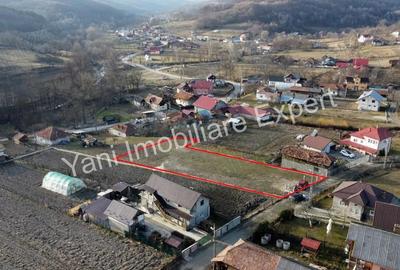 Teren de 1000 mp, în Tutana - 3