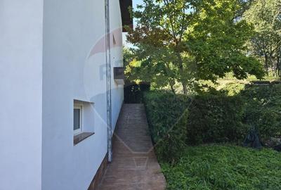 Casa / Vila cu 4 camere de vanzare - 4