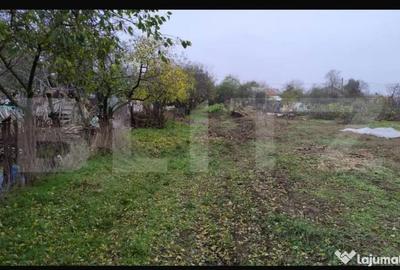 Teren de 3000 mp, în Central - 7
