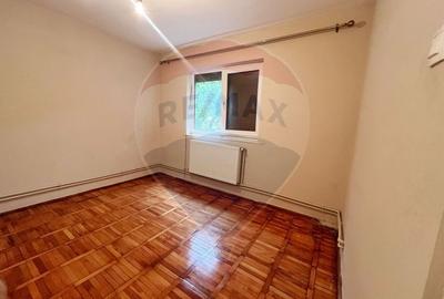 Apartament cu 2 camere de inchiriat - 3