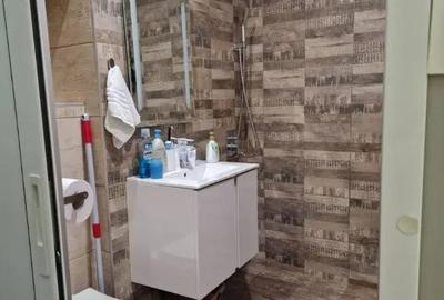 Apartament cu 3 camere decomandat în Torontalului - 2