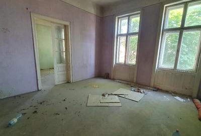 Apartament cu 5 camere semidecomandat în Central - 8