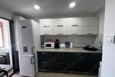 Apartament cu 3 camere decomandat în Micro 40 - 7