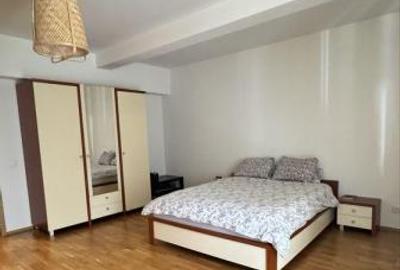 Apartament cu 3 camere decomandat în Dristor - 2