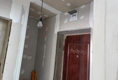 Apartament cu 2 camere decomandat în Central - 1