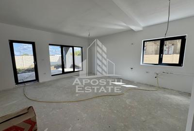 Duplex cu 4 camere cu Canalizare în Giroc