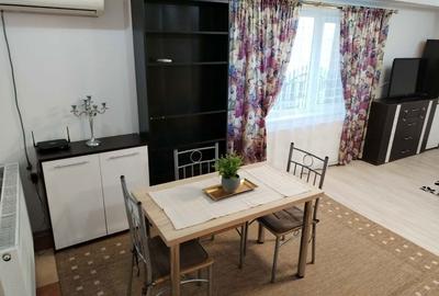 Apartament cu 2 camere semidecomandat în Apărătorii Patriei