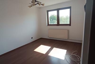 Apartament cu 3 camere decomandat în Central - 9