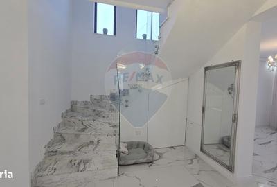 Casă cu 4 camere cu Teren 649 Mp în Dezmir - 9