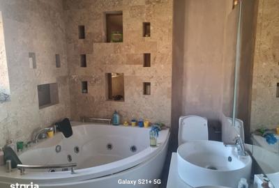 Casă cu 4 camere cu Teren 780 Mp în Nojorid - 4