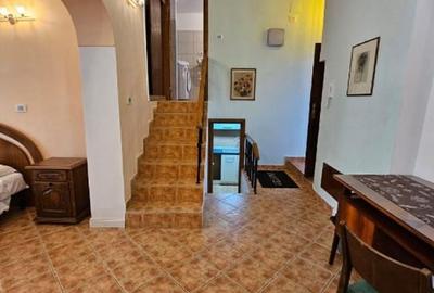 Casă individuală cu 12 camere cu Canalizare în Ultracentral - 5