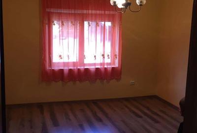 Casă cu 8 camere cu Teren 240 Mp în Orșova - 8