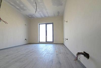 Casă cu 4 camere cu Teren 320 Mp în Central - 14