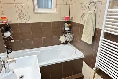Apartament cu 4 camere decomandat în Sălaj - 9