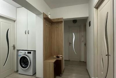 Apartament cu 3 camere decomandat în B-dul București - 2