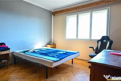 Spațiu comercial, de 9,000 mp, în Central - 4