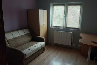 Apartament cu 3 camere decomandat în Vulcan - 3