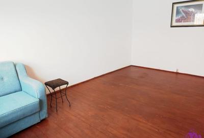 Apartament cu 3 camere decomandat în Iosia