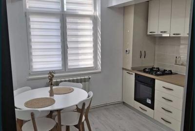 Garsonieră decomandată în Central - 1