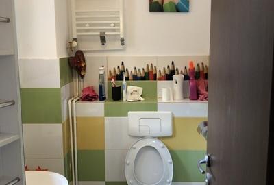 Casă individuală cu 5 camere cu Canalizare în Eroii Revoluției - 1