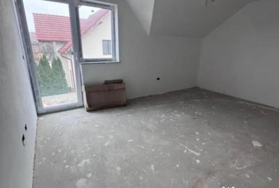 Casă cu 7 camere cu Teren 150 Mp în Rădăuți - 8