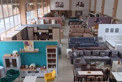 Spațiu comercial, de 550 mp, în Central - 3