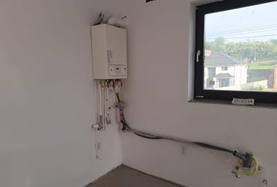 Casă cu 3 camere cu Canalizare în Bradu - 17