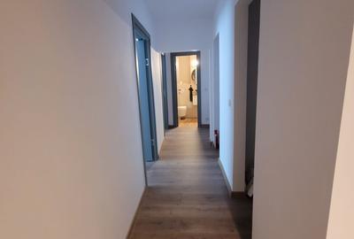 Apartament cu 3 camere decomandat în Berceni - 2