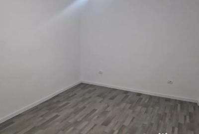 Casă cu 3 camere cu Teren 150 Mp în George Enescu - 6