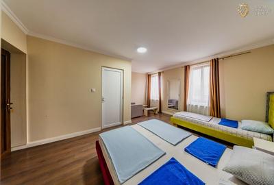 Business Industrial + Regim Hotelier - 30