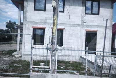 Casa la rosu cu 5 camere, 144mp utili, Radauti - 5