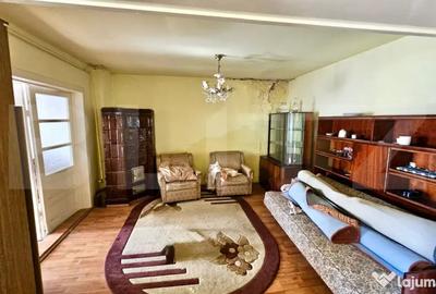 Casă cu 5 camere cu Teren 578 Mp în Central - 1