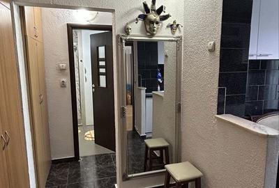 Apartament cu 2 camere decomandat în 1 Mai - 7