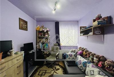 Apartament de vanzare in Sibiu - 3 camere, balcon - Zona Gusterita - 3
