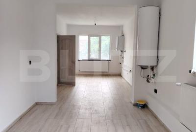 Casa de vanzare, cu 6 camere, 288 mp, zona Voinesti - 13