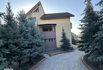 Casă cu 4 camere cu Teren 890 Mp în Brănești