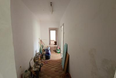 Apartament cu 3 camere decomandat în Lacul Tei - 13