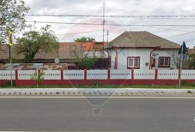 Casă cu 7 camere cu Teren 11100 Mp în Galicea Mare - 4