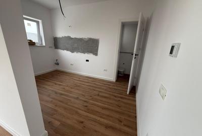 Duplex cu 5 camere cu Canalizare în Moșnița Nouă - 5