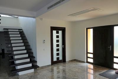 Casă individuală cu 6 camere cu Canalizare în Palazu Mare - 2