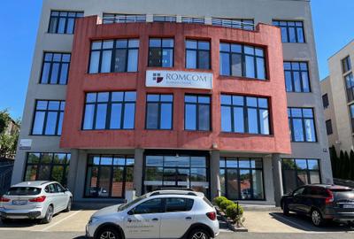 Spațiu comercial, de 50 mp, în Central