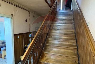 Casa intr-o loca?ie cu panorama deosebita, in zona Mosnei - 1